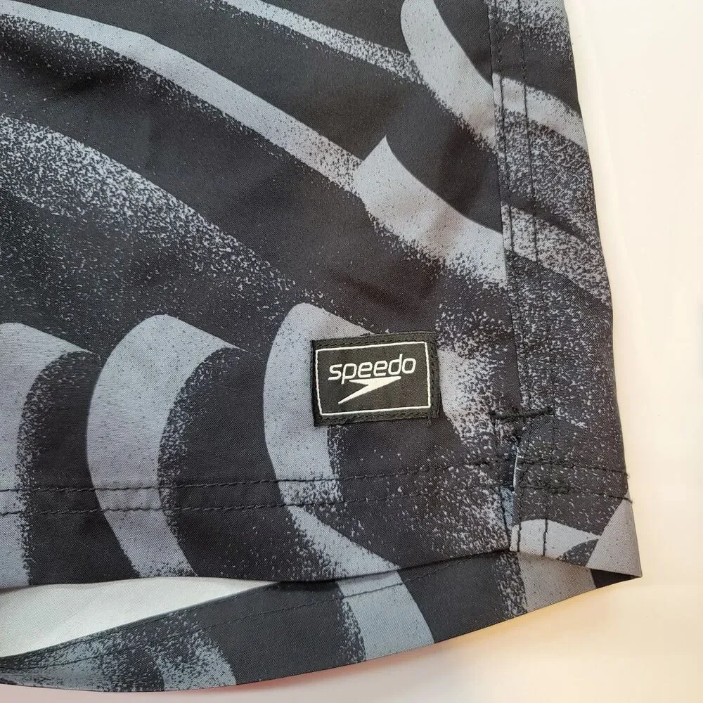 Speedo Men's Medium Board Shorts Swim Trunks Black Gray Graphic Board Shorts